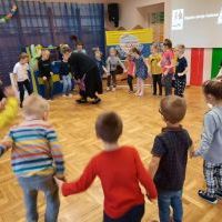 Dzieci podczas zajęć (6)