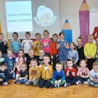 Dzieci podczas zajęć (1)